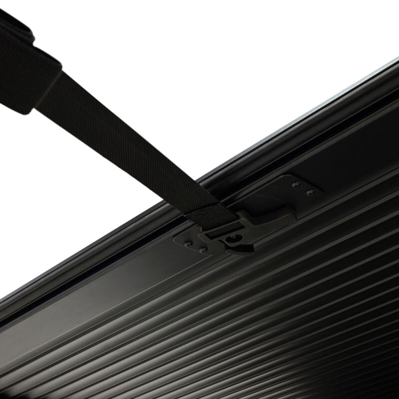 Westin Manual Retractable Tonneau Cover 24-26 Toyota Tacoma 6ft Bed Black - 19-62795