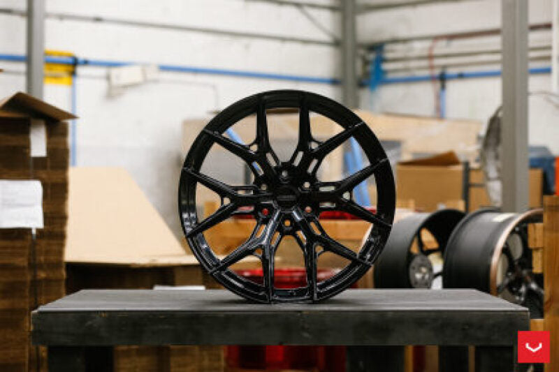 Vossen HF6-4 24X10 / 8X180 / ET15 / DEEP / 124.3 - Gloss Black - HF64-4Z47-GB