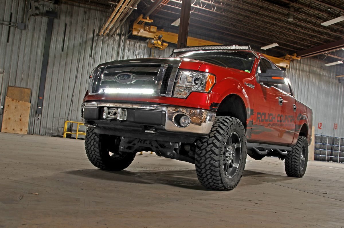 Rough Country - 6 Inch Lift Kit - Vertex/V2 - Ford F-150 4WD (2009-2010) - 59857 for 2009-2010 Ford F 150 - angle view