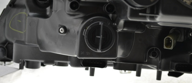Hella 2007-2007 Mercedes-Benz GL320 Headlight Assembly - 263400461