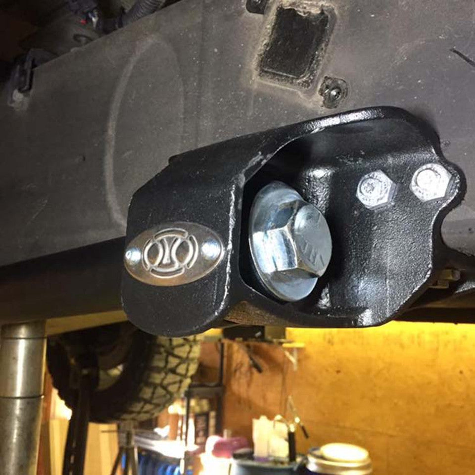 S&amp;B Beside Frame Traction Bar Mounts - 101020