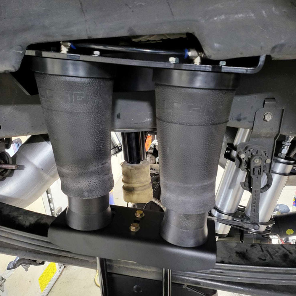 S&amp;B F Top U Bolt Air Bag Mount for Over Spring Bags - 101068