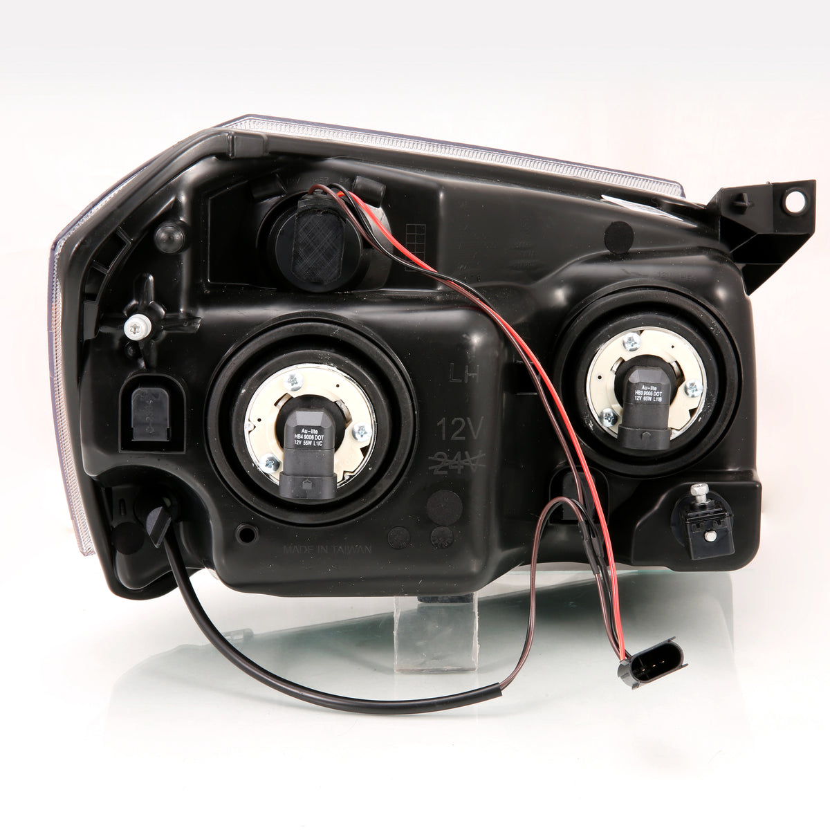 ANZO 2005-2007 Dodge Magnum Crystal Headlight  Black Amber - 111425 for 2005-2007 Dodge Magnum - front view