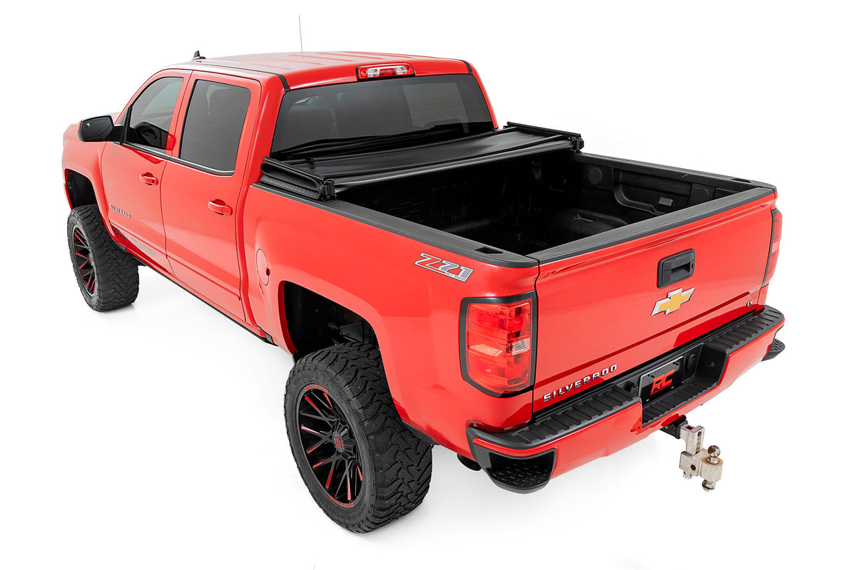 Rough Country - Soft Tri-Fold Bed Cover - 5'9" Bed - Chevy/GMC 1500 (14-18 & Classic) - 41214550A for 2014-2018 Chevrolet Sil