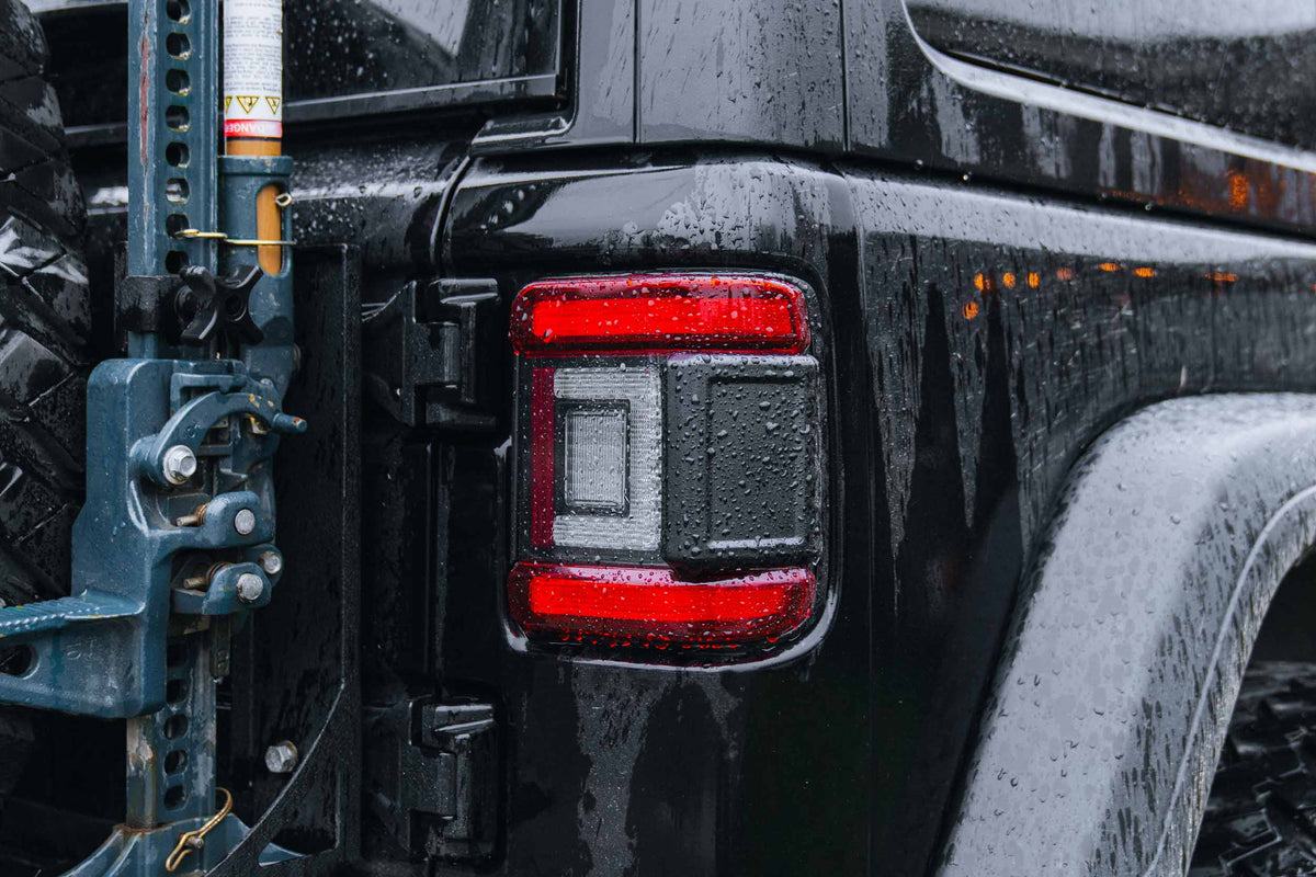 Morimoto - 2018+ Jeep Wrangler JL Super7 Heads & Tails (Red)
