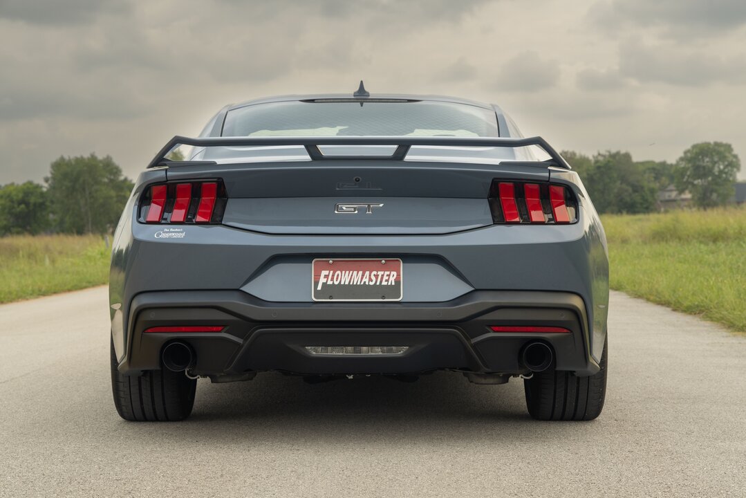 Flowmaster Outlaw Axle-Back Exhaust System 818160