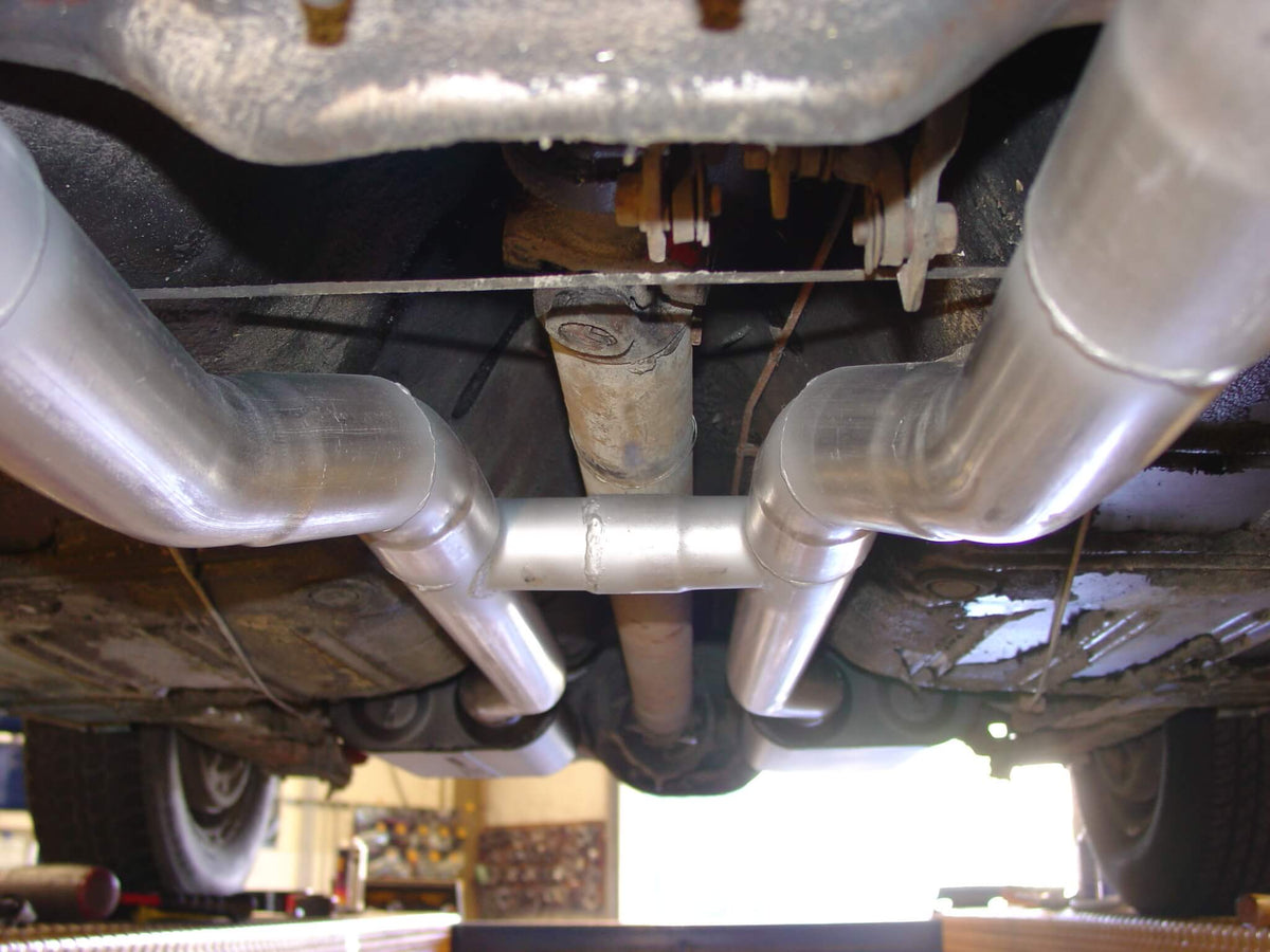 Flowmaster American Thunder Crossmember-Back Exhaust System 17281