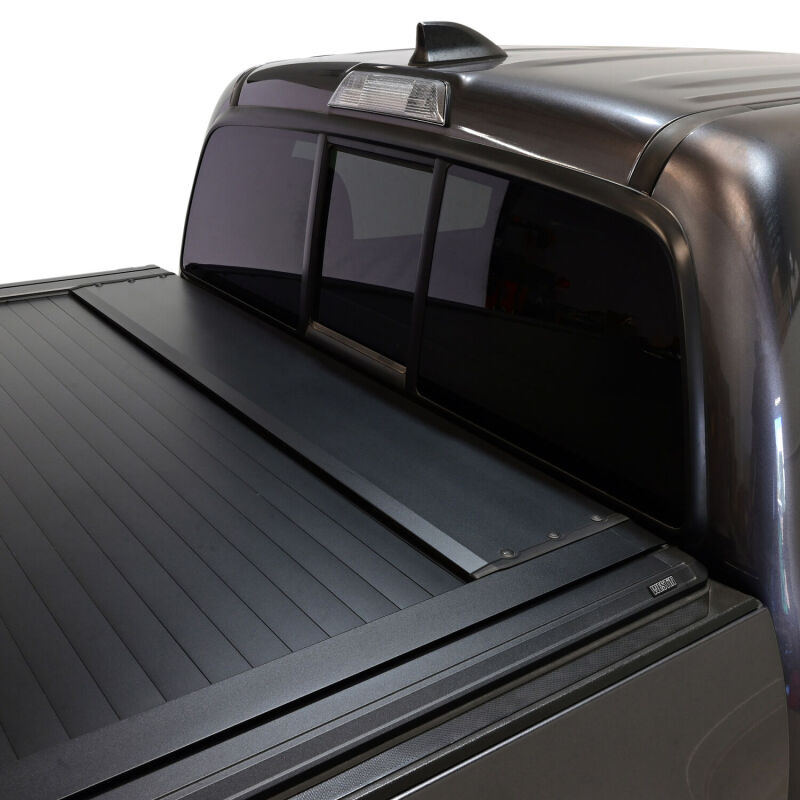 Westin 16-23 Toyota Tacoma 5ft 5in Bed Manual Retractable Tonneau Cover - Black - 19-61065