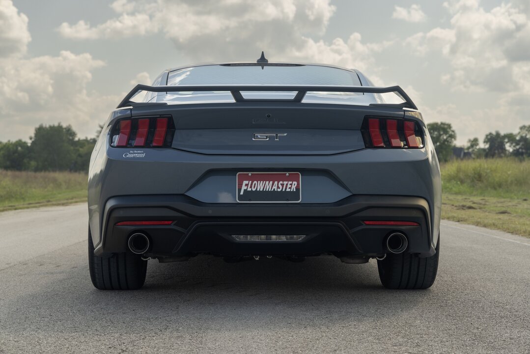 Flowmaster American Thunder Axle-Back Exhaust System 818162