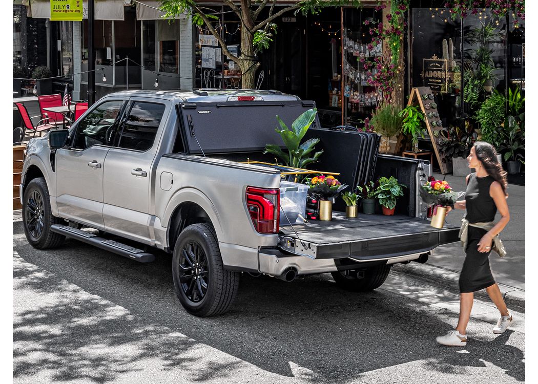 BAK 16-23 Toyota Tacoma 5ft 1in Bed w/ Track System BAKFlip MX4 EZ-Lift - 450426