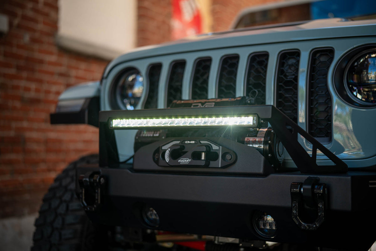DV8 Offroad - 20-Inch Halo Elite Single Row Light Bar with Accent Light - BE20SW105W-H