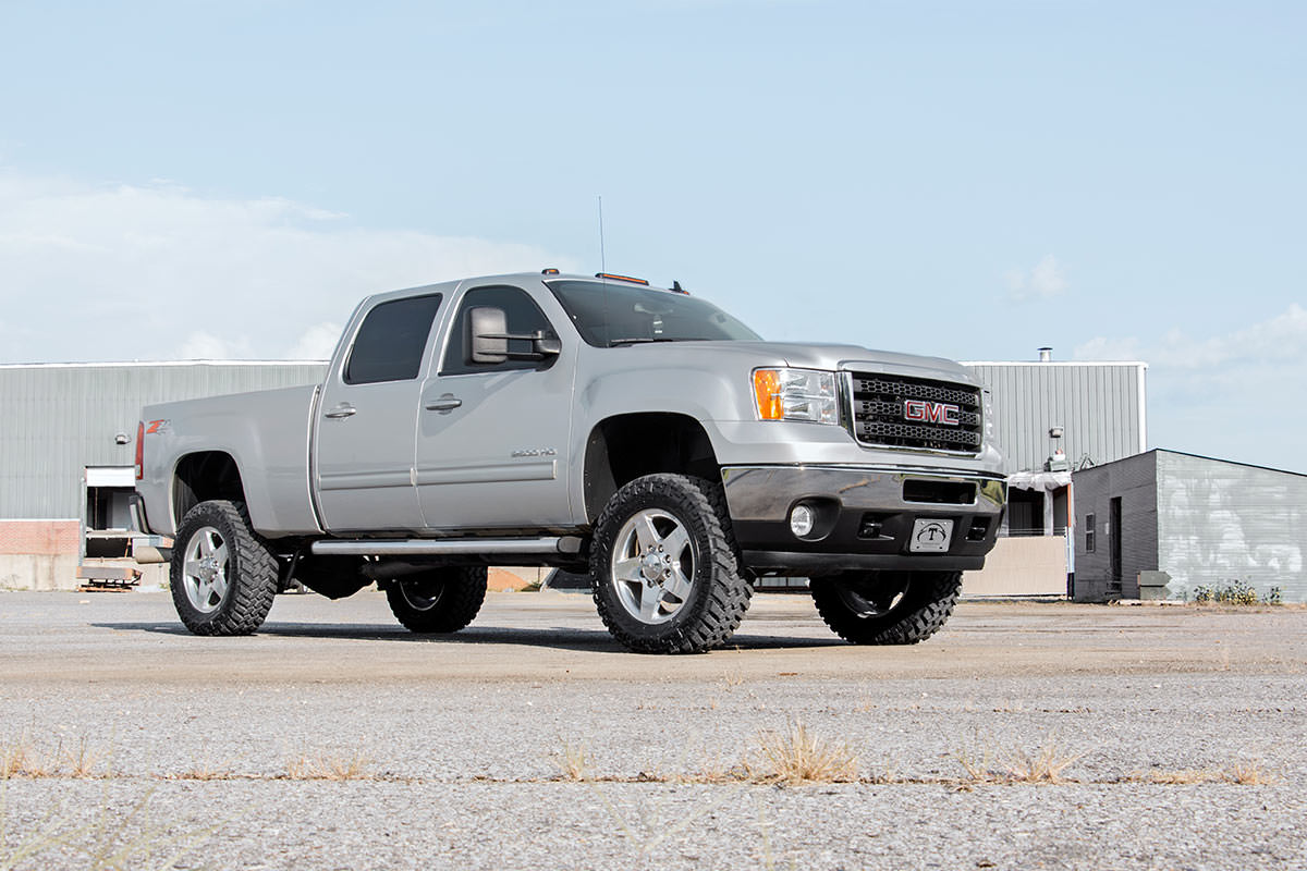 Rough Country - 3.5 Inch Lift Kit - w/ Overloads - Chevy/GMC 2500HD/3500HD (11-19) - 97530 by Rough Country - alternate view