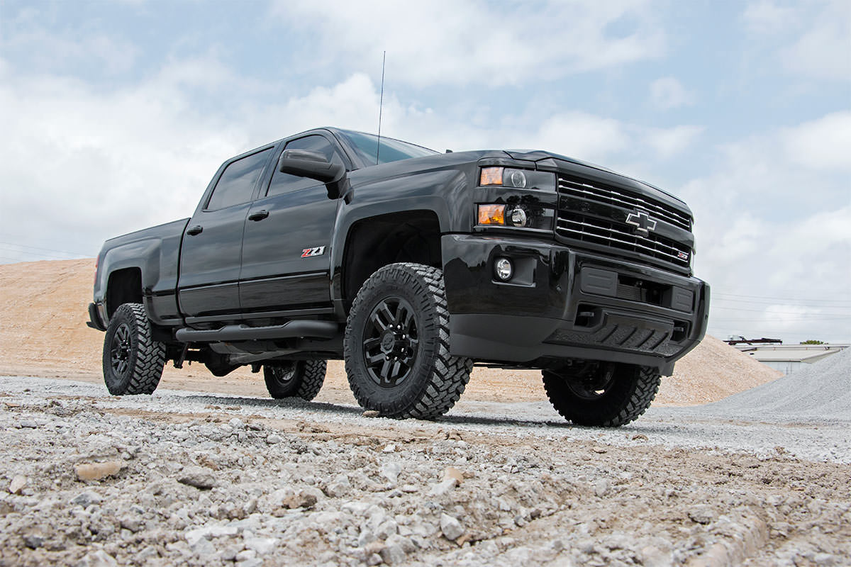 Rough Country - 3.5 Inch Lift Kit - M1 - w/ Overloads - Chevy/GMC 2500HD/3500HD (11-19) - 97540RED by Rough Country - install