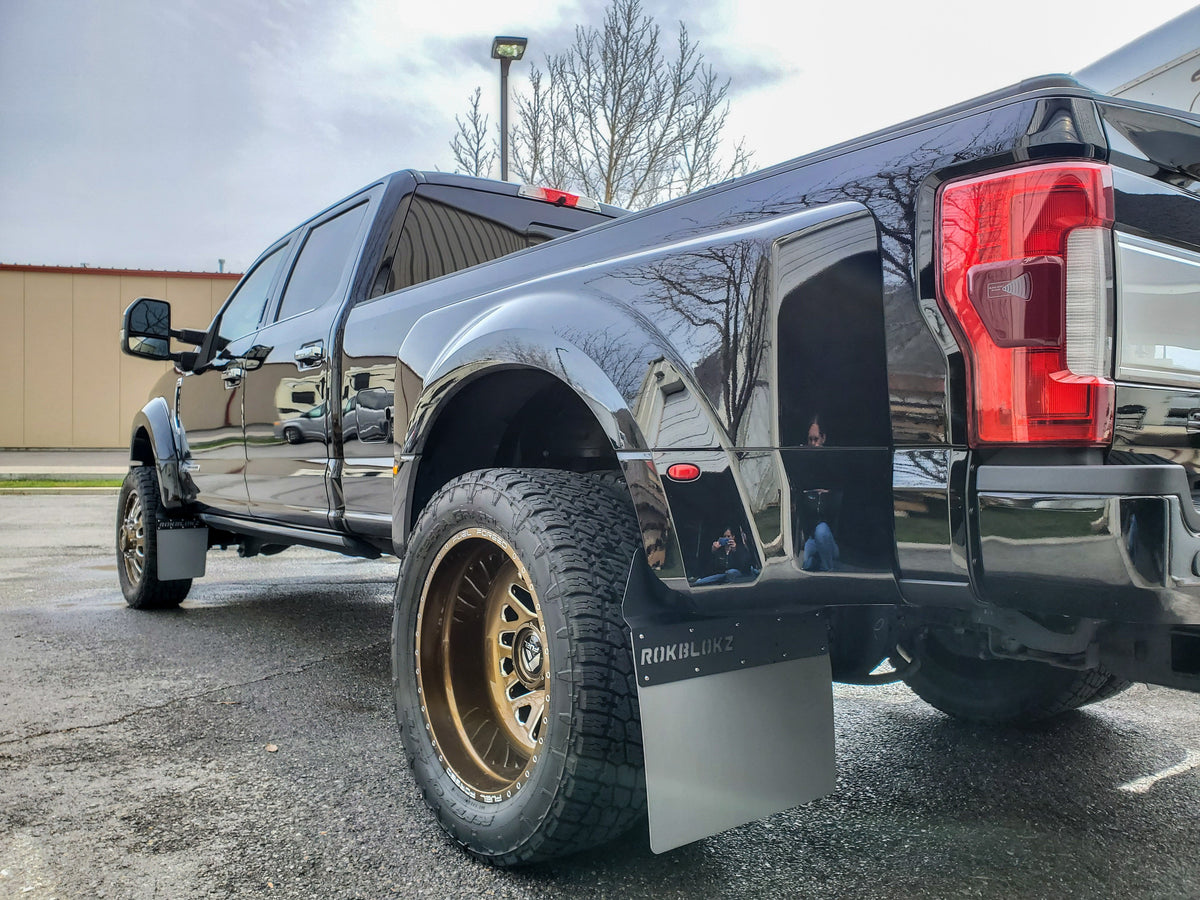 2017 F-450 Platimun level kit, 20&quot; wheels, 35&quot; tires ft. Rokblokz step back Flaps in XL