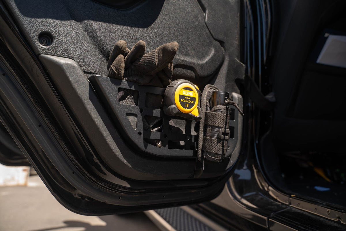DV8 Offroad - 2018-2026 Jeep Wrangler JL & 2020-2026 Gladiator JT | Slim Rear Door Molle Pockets - MPJL-08