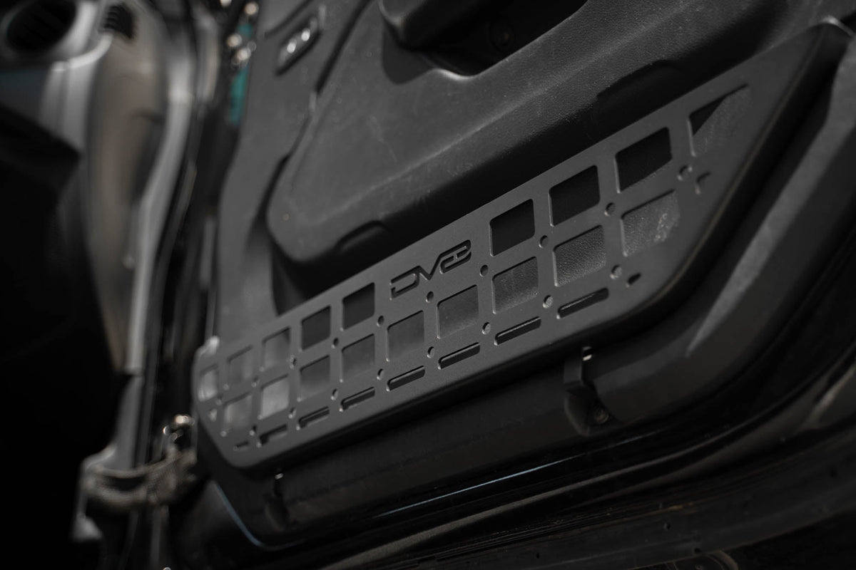 DV8 Offroad - 2018-2026 Jeep Wrangler JL & 2020-2026 Gladiator JT | Slim Front Door Molle Pockets - MPJL-07