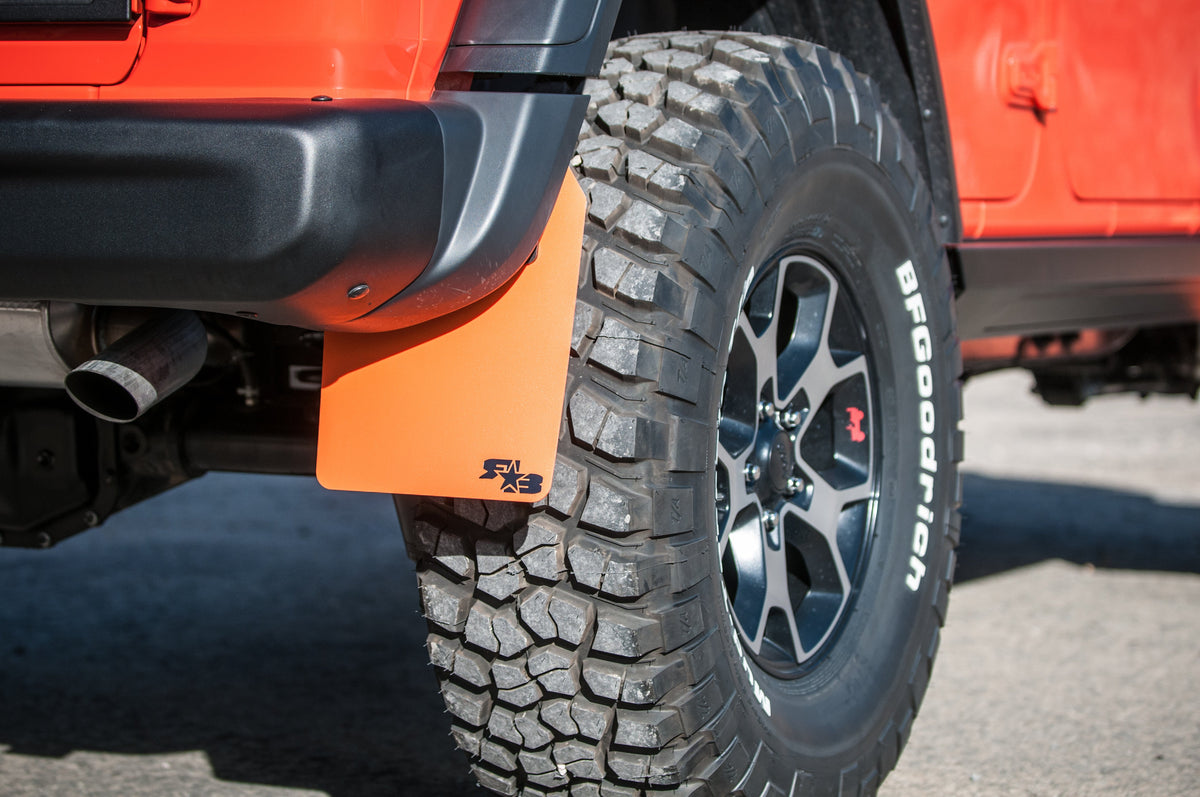 Jeep Rubicon JL w/3.5&quot; lift, 37&quot; tires on stock wheels and 1.5&quot; spacer with Regular size flaps by Rokblokz