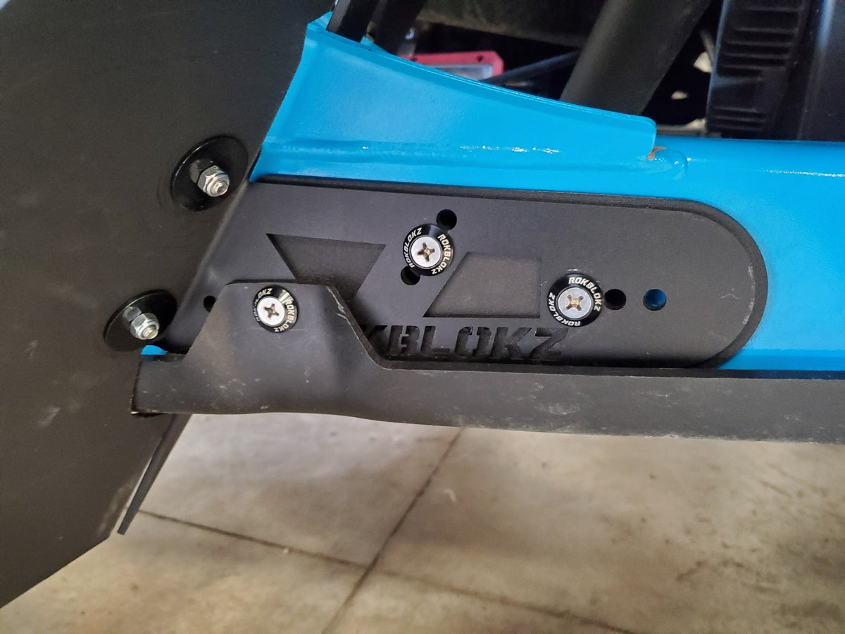 64" CanAm Maverick X3 FT. Rokblokz Trailing arm Mud Flaps installed w/ factory skid