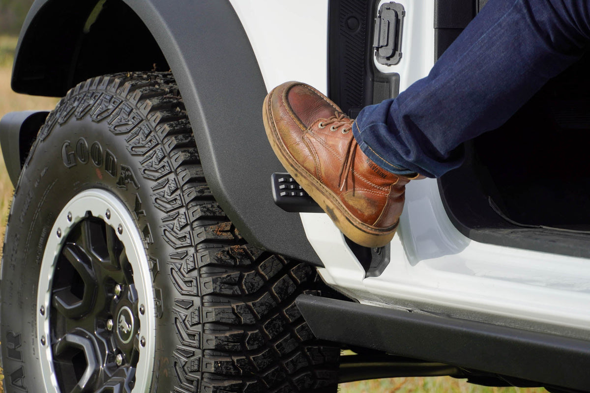 DV8 Offroad - 2021-2026 Ford Bronco | Foot Pegs - STBR-01