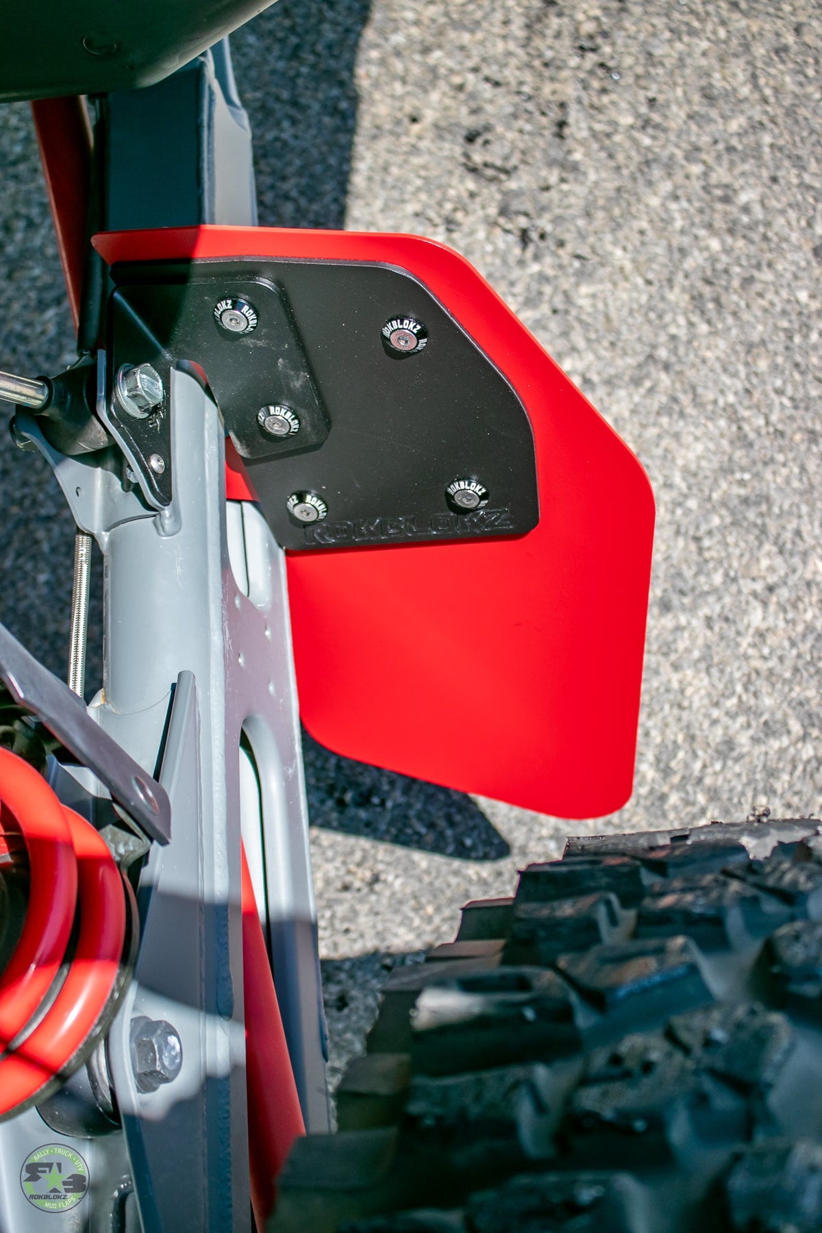 2023 Polaris RZR Turbo R ft. Rokblokz Trailing Arm mud flaps.3