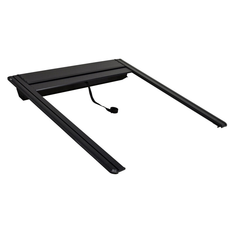Westin 19-26 GM Silverado/Sierra 1500 5ft 8in Bed Manual Retractable Tonneau Cover - Black - 19-64745