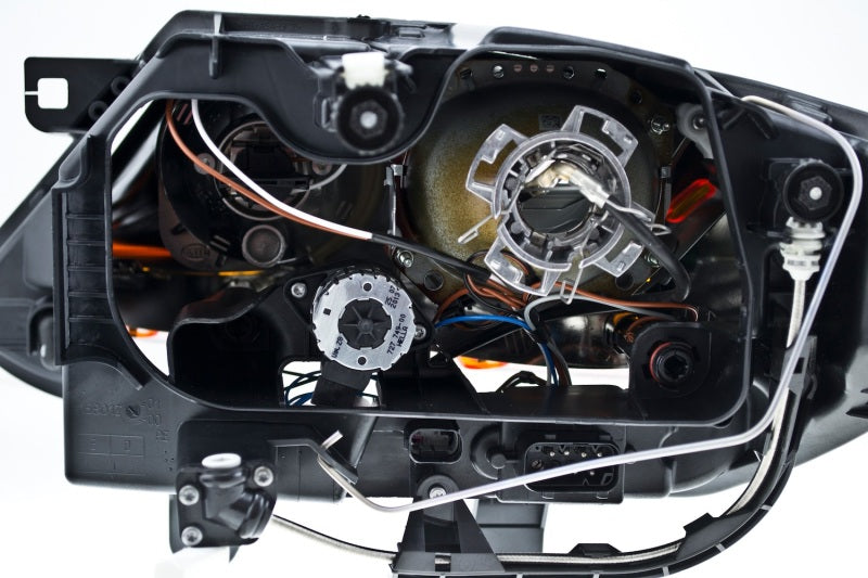 Hella 2003-2009 BMW Z4 Bi-Xenon Headlight Assembly - 247001561