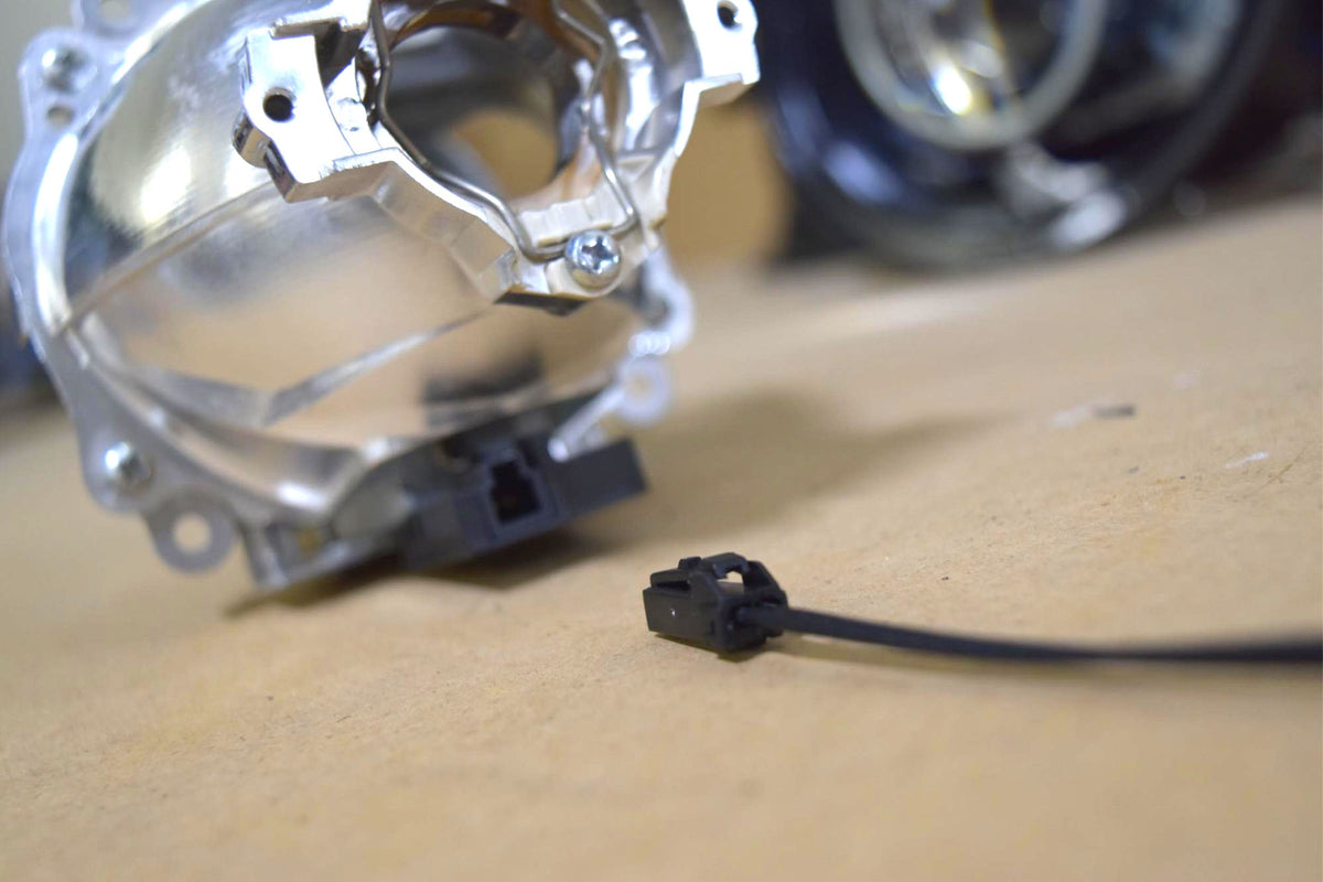 Morimoto - Pigtail: Koito Bi-xenon Solenoid Inputs - GT160