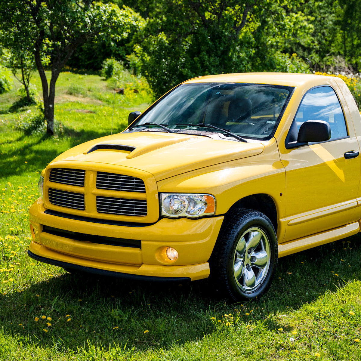 Spec-D Tuning - 2002-2005 Dodge RAM 1500/ 2003-2005 RAM 2500 3500 Factory Style Headlights (Chrome Housing/Clear Lens) - 2LH-DGP02-RS