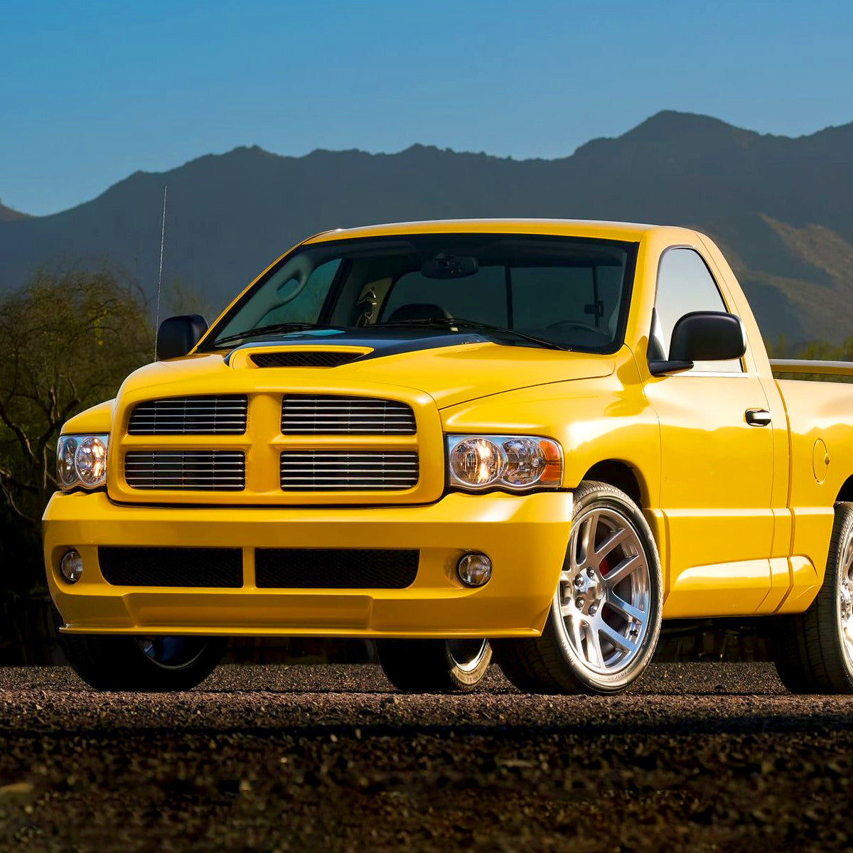 Spec-D Tuning - 2002-2005 Dodge RAM 1500/ 2003-2005 RAM 2500 3500 Factory Style Headlights (Chrome Housing/Clear Lens) - 2LH-DGP02-RS