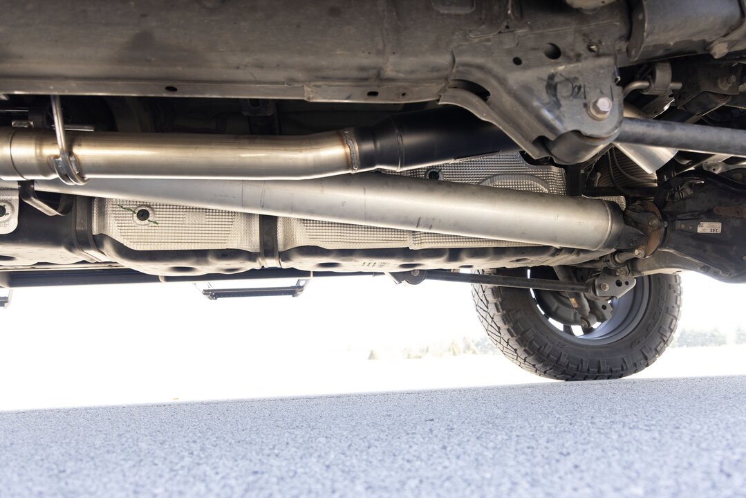 Flowmaster Outlaw Extreme Cat-Back Exhaust System 818138