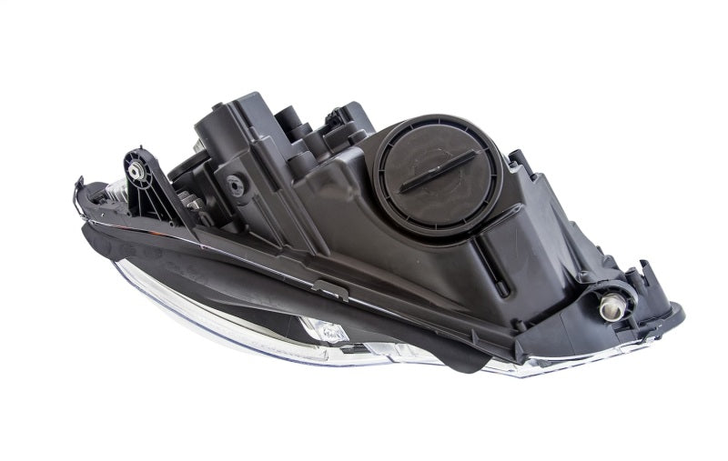 Hella 2010-2013 Mercedes-Benz E300 E350 E400 E550 Bi-Xenon Headlight Assembly - 011705141