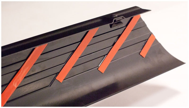 Husky Liners 01-06 GMC Sierra 1500 excl Flareside Rail Caps 96in Smoothback - Black - 2888015