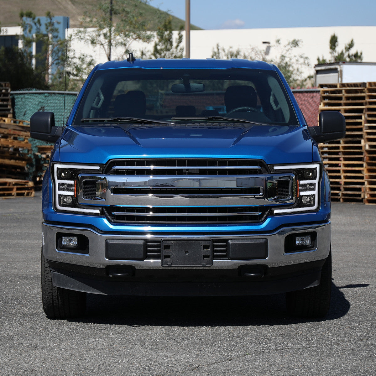 Spec-D Tuning - 2018-2020 Ford F-150 LED C-Bar Projector Headlights (Glossy Black Housing / Clear Lens) - 2LHP-F15018BK-TM