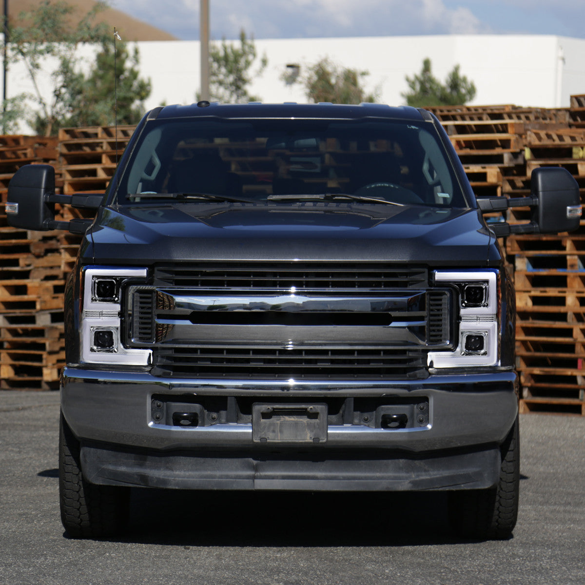 Spec-D Tuning - 2017-2019 Ford F-250 F-350 F-450 F-550 LED C-Bar Projector Headlights w/ Switchback Sequential Turn Signals (Chrome Housing/Clear Lens) - 2LHP-F25017-SQ-RS