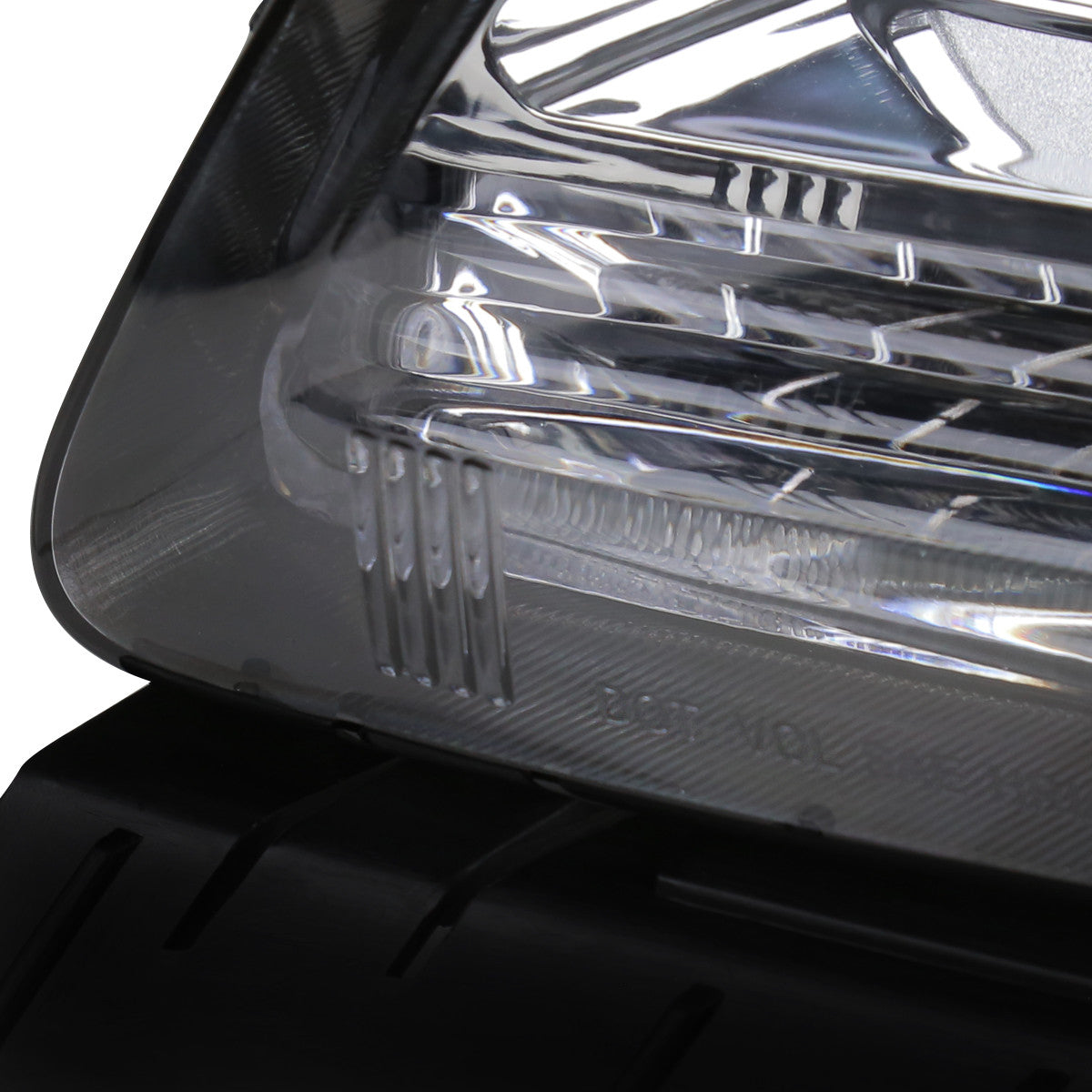 Spec-D Tuning - 2013-2015 Chevrolet Malibu / 2016 Malibu Limited Projector Headlights w/ Amber Reflectors (Chrome Housing/Clear Lens) - 2LHP-MBU13-GO