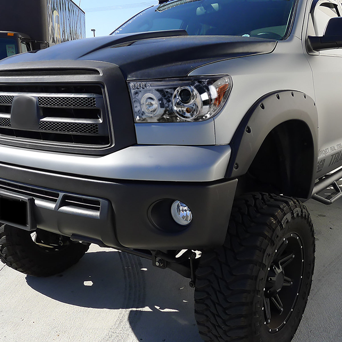 Spec-D Tuning - 2007-2013 Toyota Tundra/ 2008-2017 Sequoia Single Halo Projector Headlights (Chrome Housing/Clear Lens) - 2LHP-TUN07-TM
