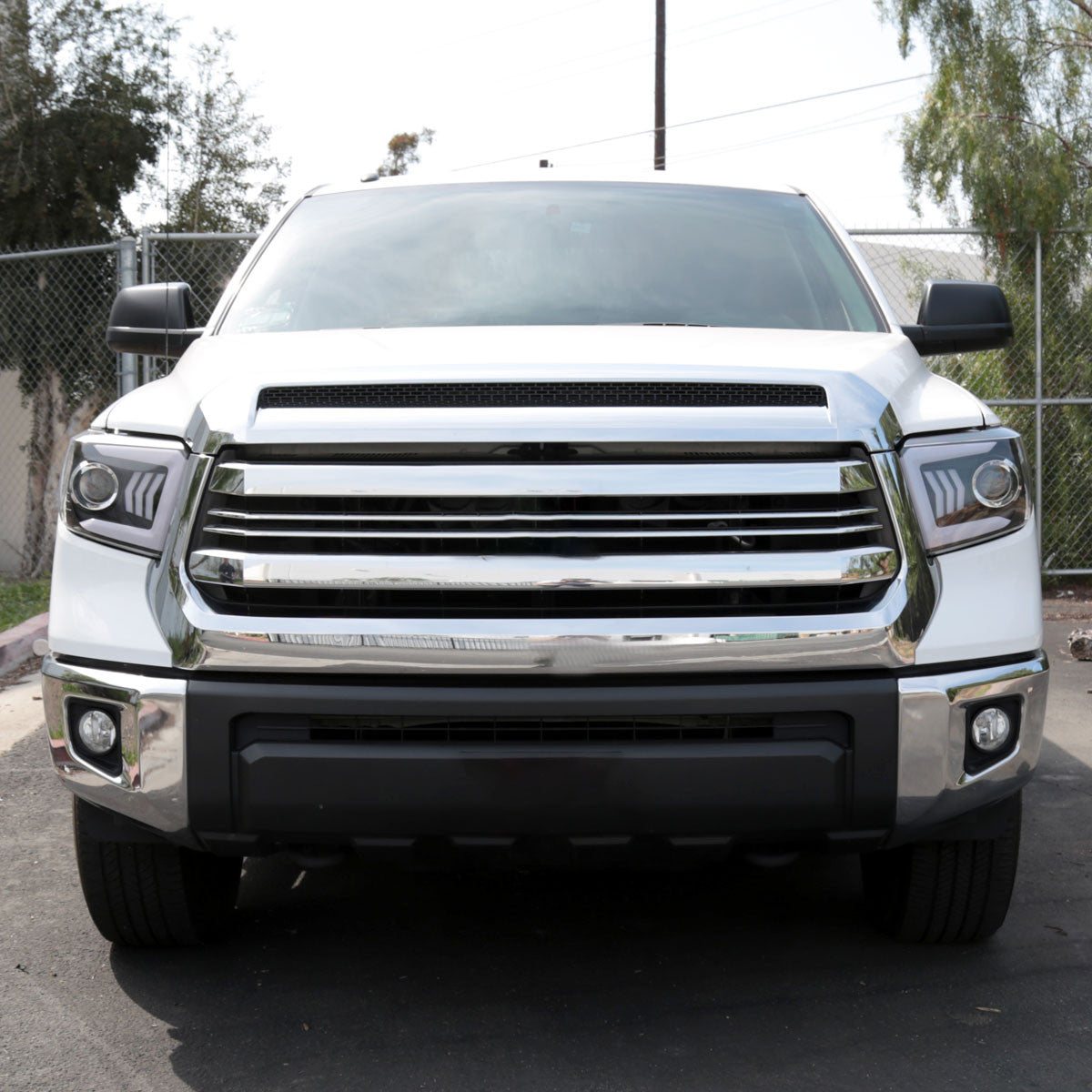 Spec-D Tuning - 2014-2021 Toyota Tundra Black Projector Headlights - 2LHP-TUN14JM-WJ