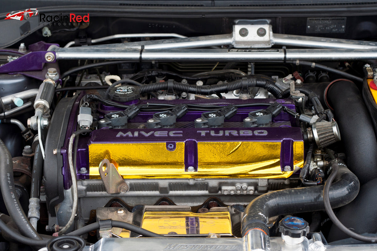 Mishimoto 03-07 Mitsubishi Lancer Evo Manual Aluminum Radiator - MMRAD-EVO-01 for 2003-2006 Mitsubishi Lancer - front view