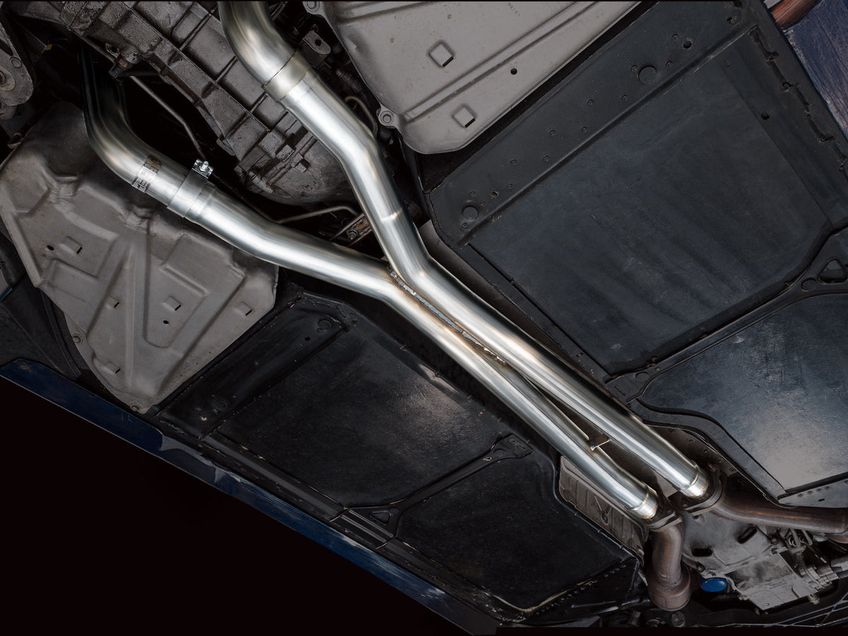 AWE Tuning C6 Chevrolet Corvette Z06/ZR1 X-Pipe - 3010-11606 for 2006-2012 Chevrolet Corvette - close-up