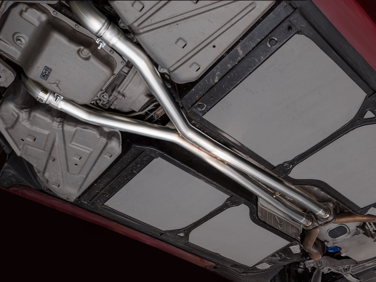 AWE Tuning 09-11 Chevrolet Corvette 6.2L X-Pipe - 3010-11662 for 2009-2013 Chevrolet Corvette - detail view