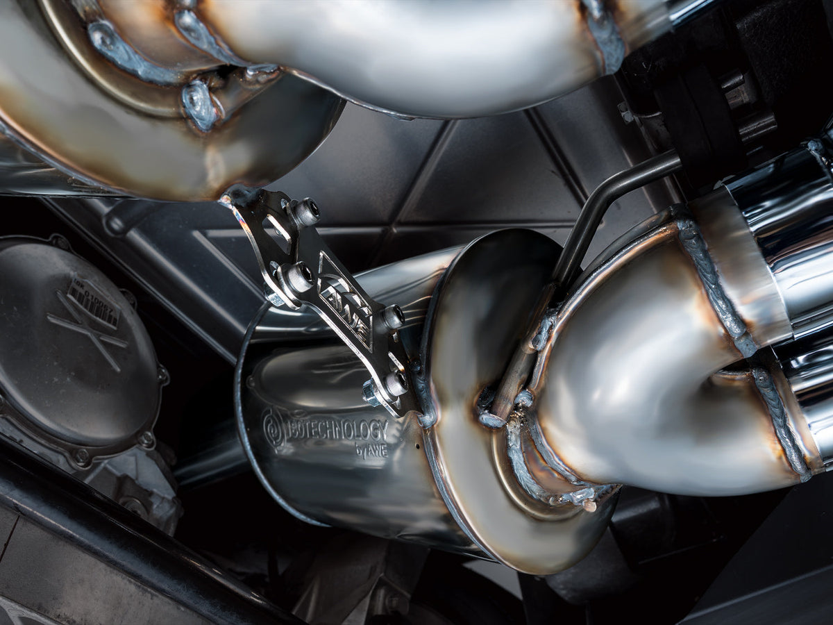 AWE Tuning 09-13 Chevrolet Corvette 6.2L Touring Edition Axle-back Exhaust w/ Chrome Silver Tips - 3015-42662 for 2009-2013 C