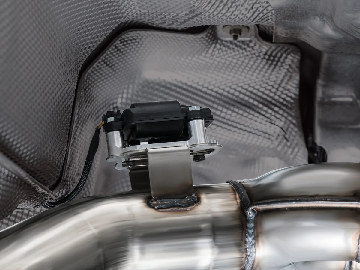 AWE Tuning 23-24 BMW G87 M2 SwitchPath Edition Exhaust - Diamond Black Tips