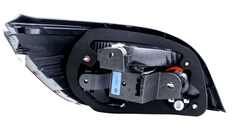 Hella 2004-2007 BMW 525i Right Tail Light - 008679141