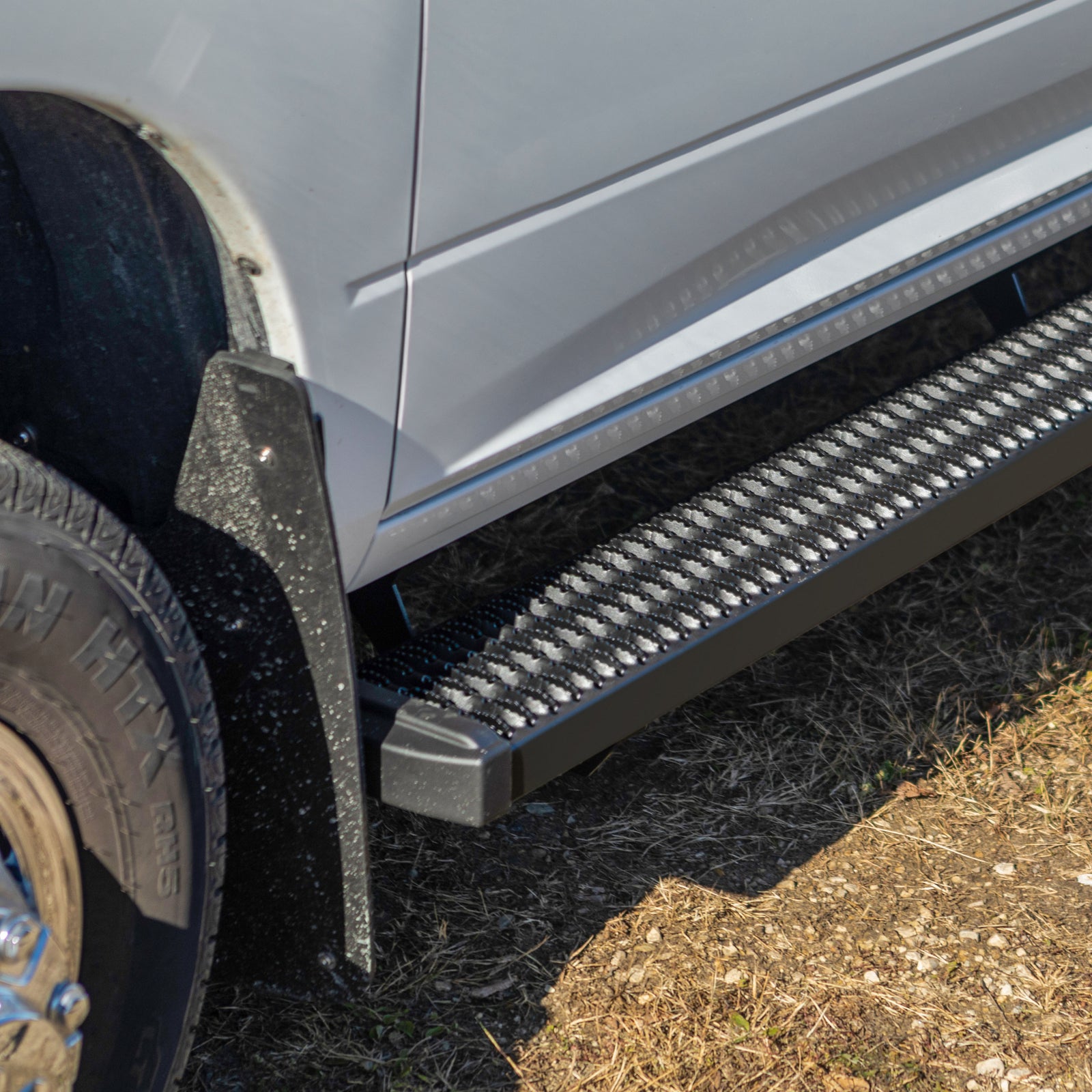 LUVERNE 415078-401734 Grip Step Black Aluminum 78-Inch Truck Running Boards, Select Ford F-250, F-350, F-450, F-550 Super Duty