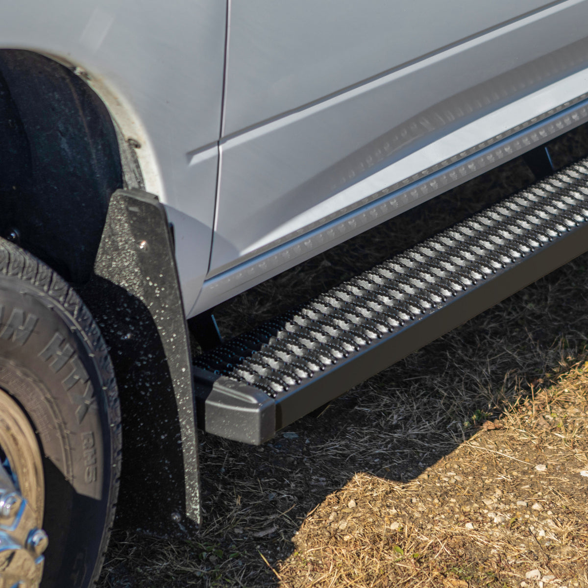 LUVERNE 415088-401734 Grip Step Black Aluminum 88-Inch Truck Running Boards, Select Ford F-250, F-350, F-450, F-550 Super Duty