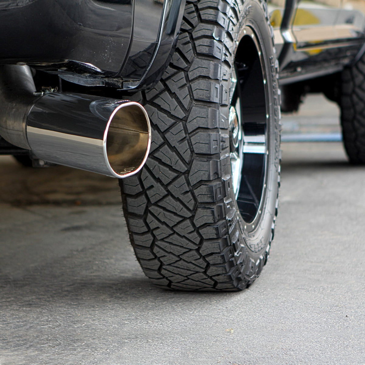 Banks Power 13-18 Dodge Ram 6.7 Mega-Cab SB 5in Monster Exhaust System - Single Exhaust w/ S/S Tip - 49778