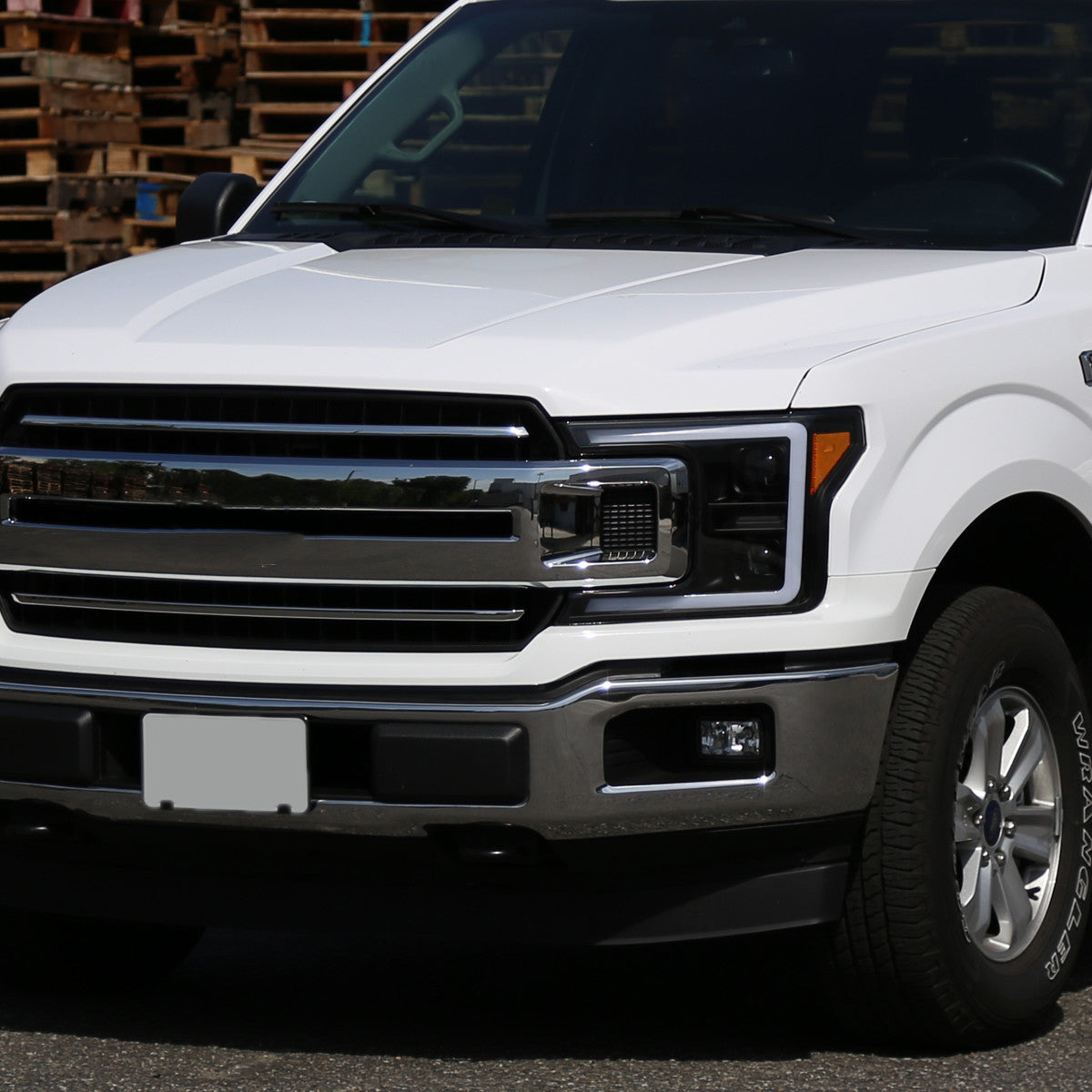 Spec-D Tuning - 2018-2020 Ford F-150 Projector Headlights w/ Amber LED Sequential Turn Signal Lights (Matte Black Housing / Clear Lens) - 4LHP-F15018JM-SQ-RS