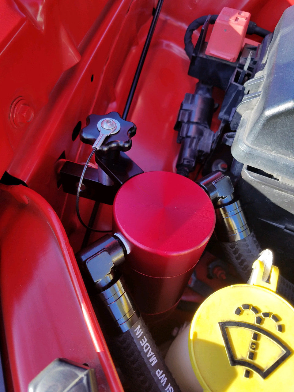 UPR - Fender Mount Oil Catch Can (fits 11-23 Charger Challenger V6) UPR - 5038-252 for 2011-2023 Dodge Challenger