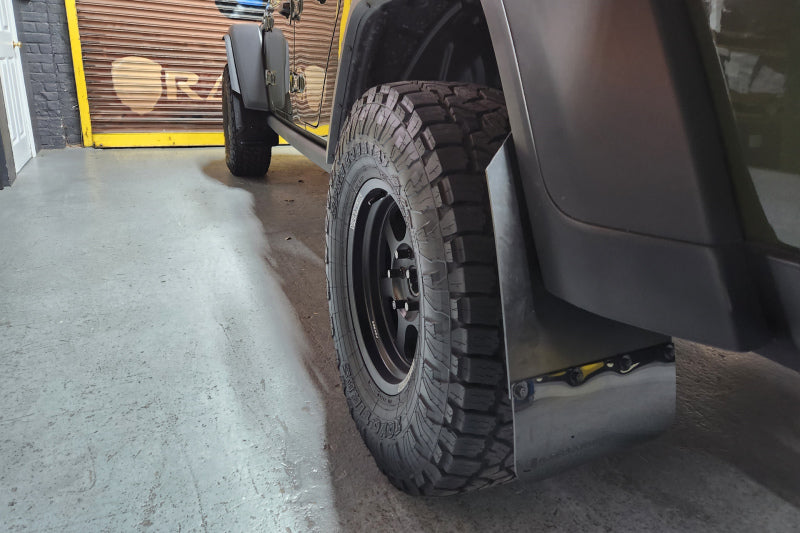 Rally Armor 19-24 Jeep JT Gladiator (Mojave/Rubicon) Black Mud Flap w/Army Green Logo - MF104-BLK-AGN