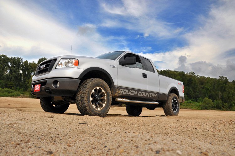 Rough Country - 2.5 Inch Lift Kit - N3 Struts/N3 - Ford F-150 4WD (2004-2008) - 57031 for 2004-2008 Ford F 150 - detail view